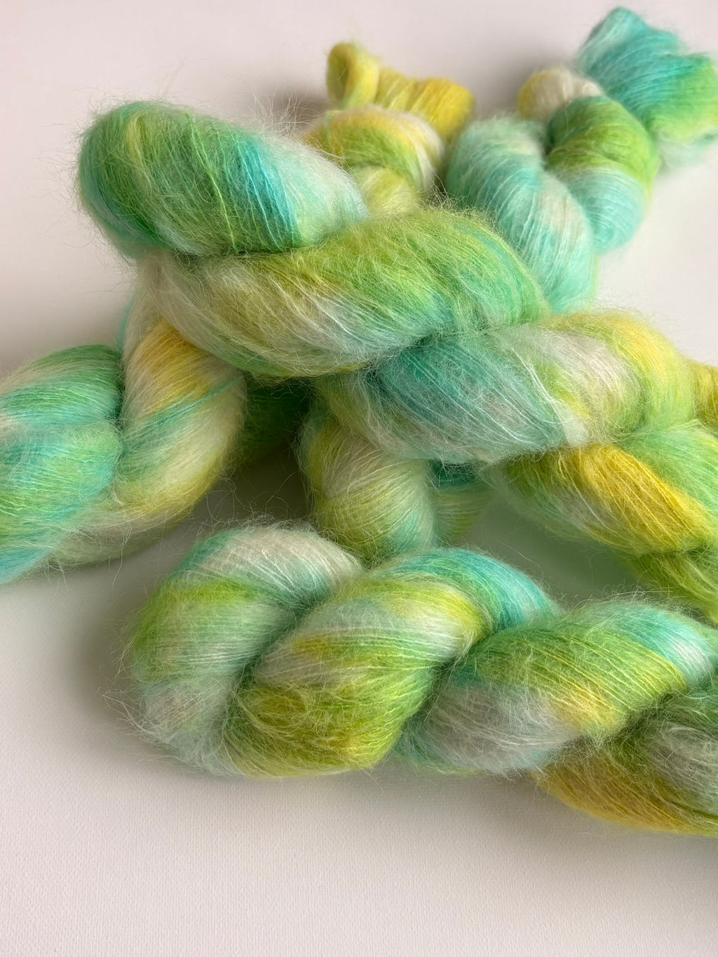 Suri Breeze - Spring Tide