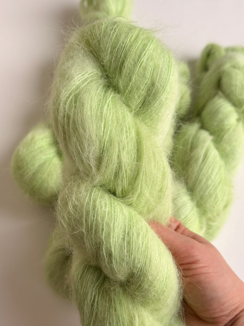 Suri Breeze - Linen Leaf