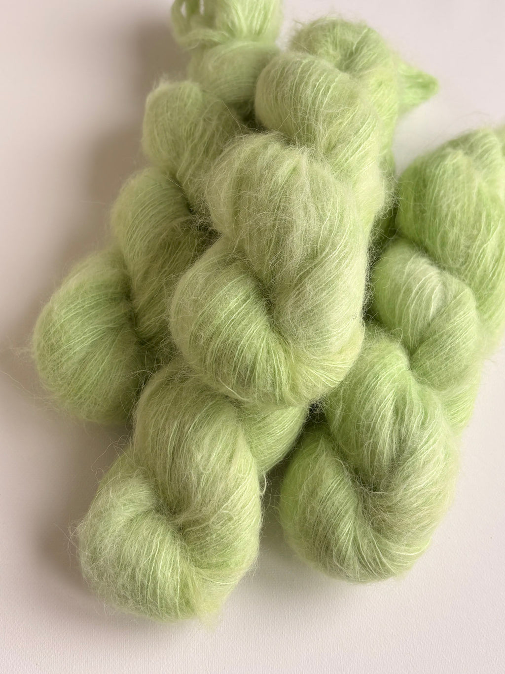 Suri Breeze - Linen Leaf